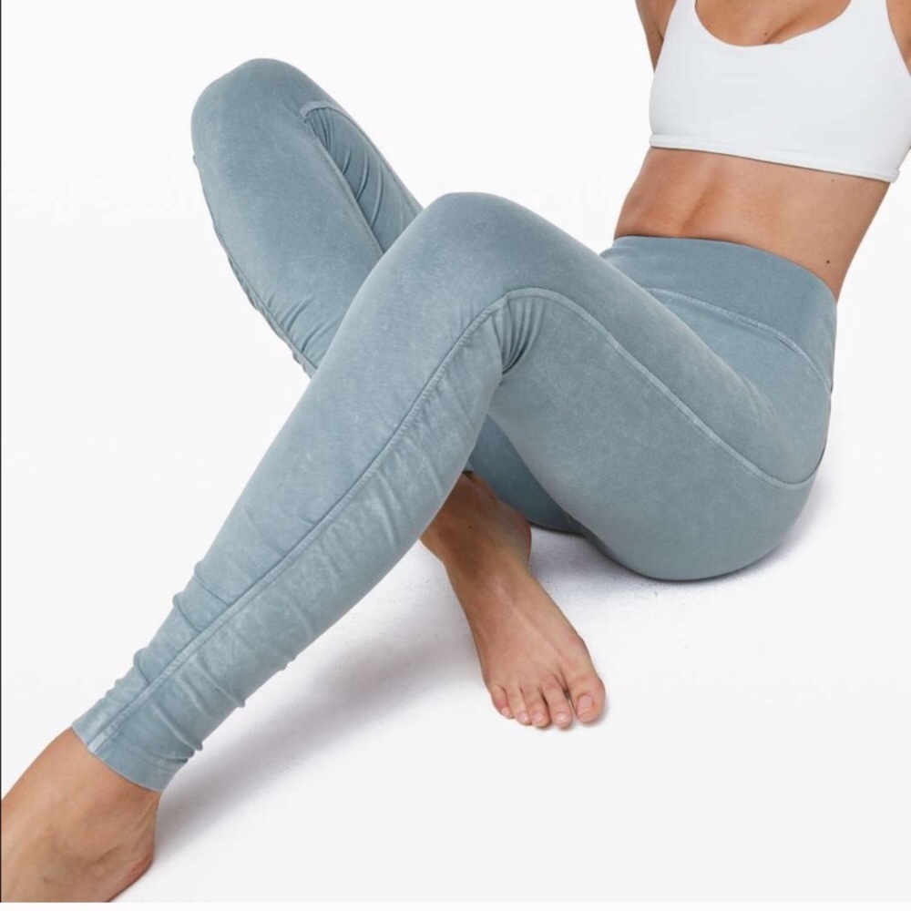 Lululemon Inner Glow 4 Washed Chambray